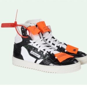 SOLD - BNWT Off White Low 30 Leather Platform